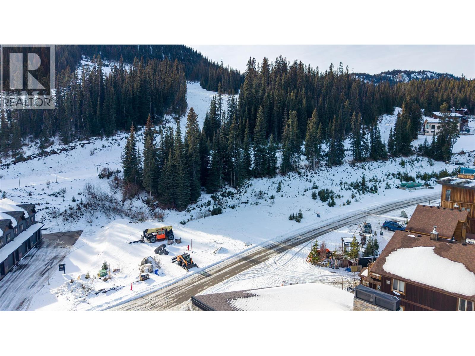 284 Creekview Road, Apex Mountain