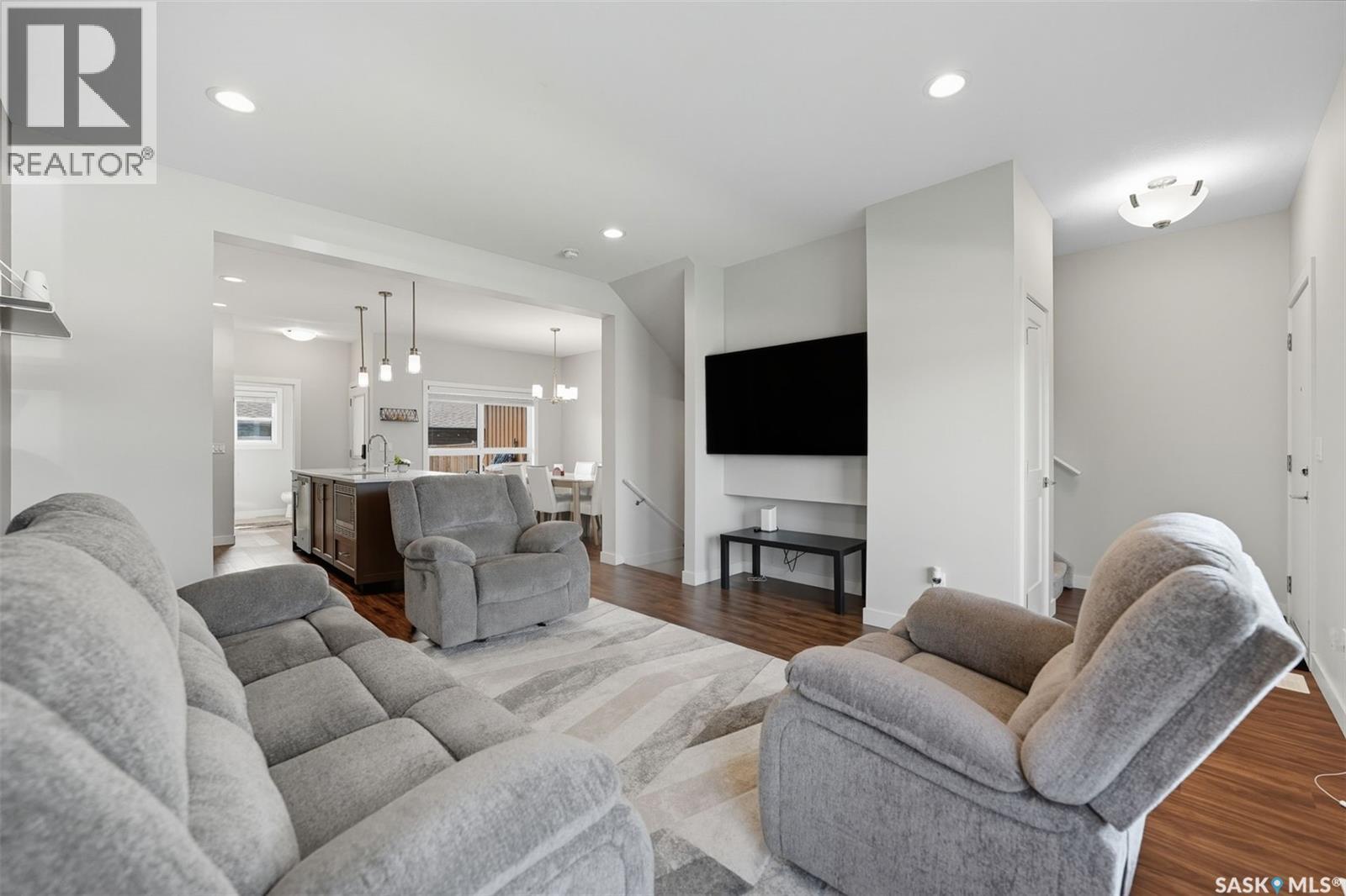 Single Family House 2 Level for Sale in  EVERGREEN BOULEVARD Saskatoon 