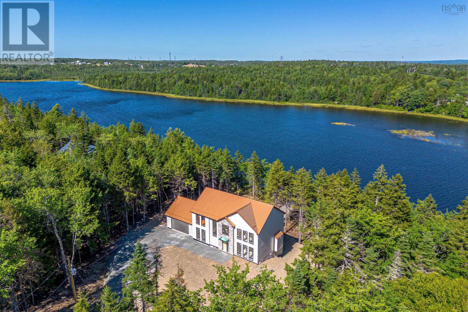 Property 23 of 31 of 83 Canoe Crescent