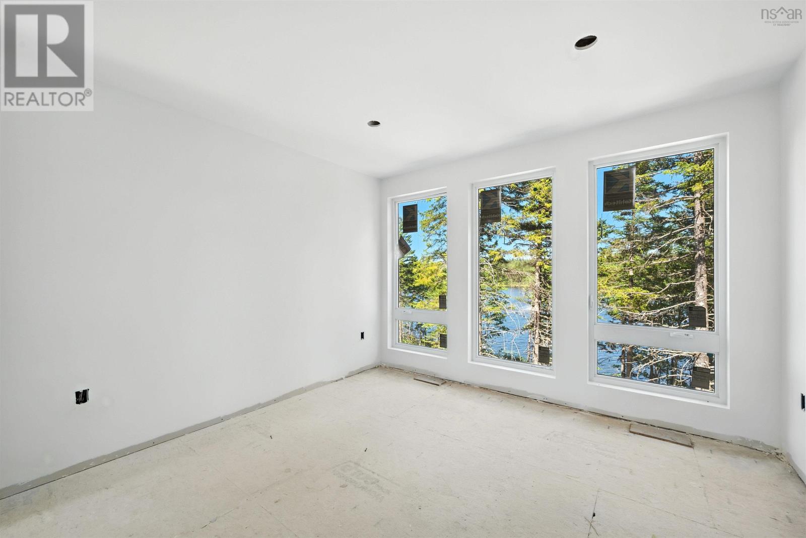 Property 8 of 31 of 83 Canoe Crescent