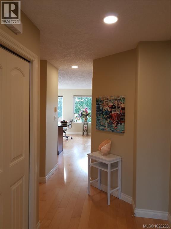 1731 Dar's Pl, Qualicum Beach