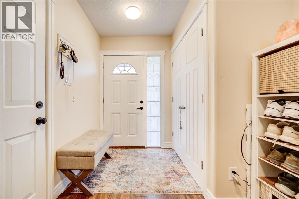 Single Family House for Sale in  Mt Sundance Manor W Sunridge Lethbridge 