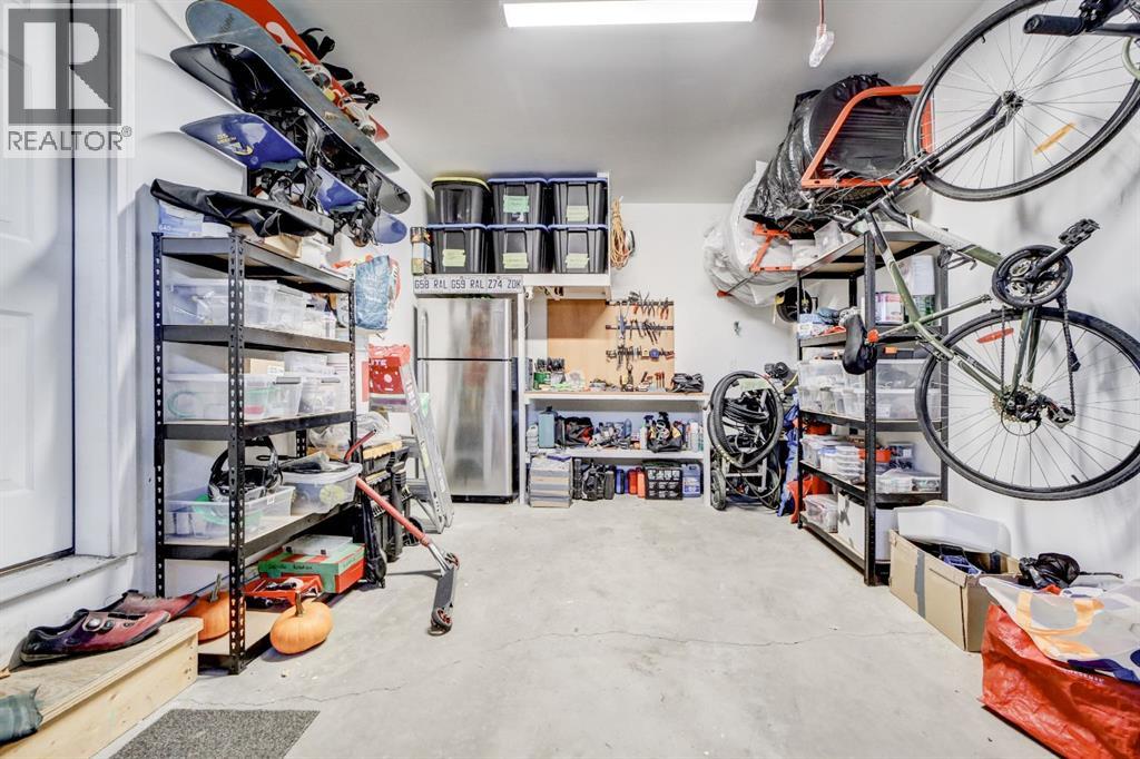 Single Family House for Sale in  Mt Sundance Manor W Sunridge Lethbridge 