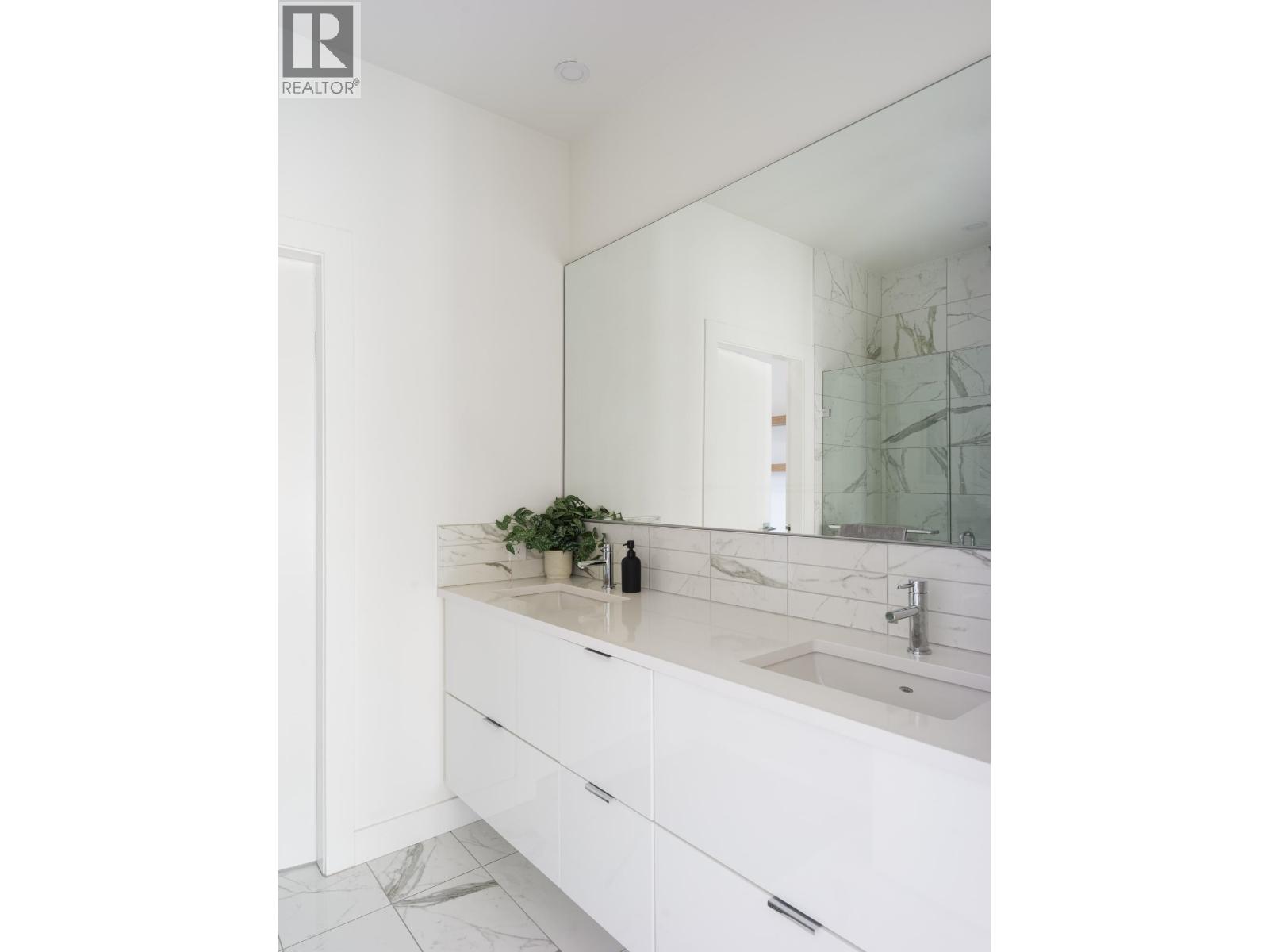 35 3595 SALAL DRIVE, North Vancouver