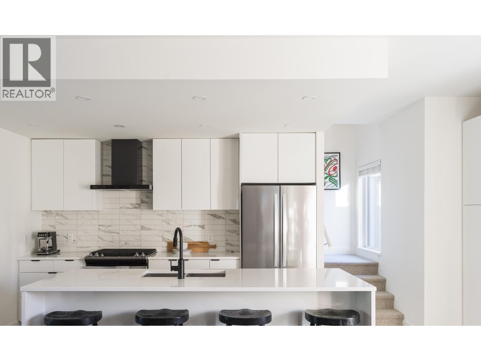 35 3595 SALAL DRIVE, North Vancouver