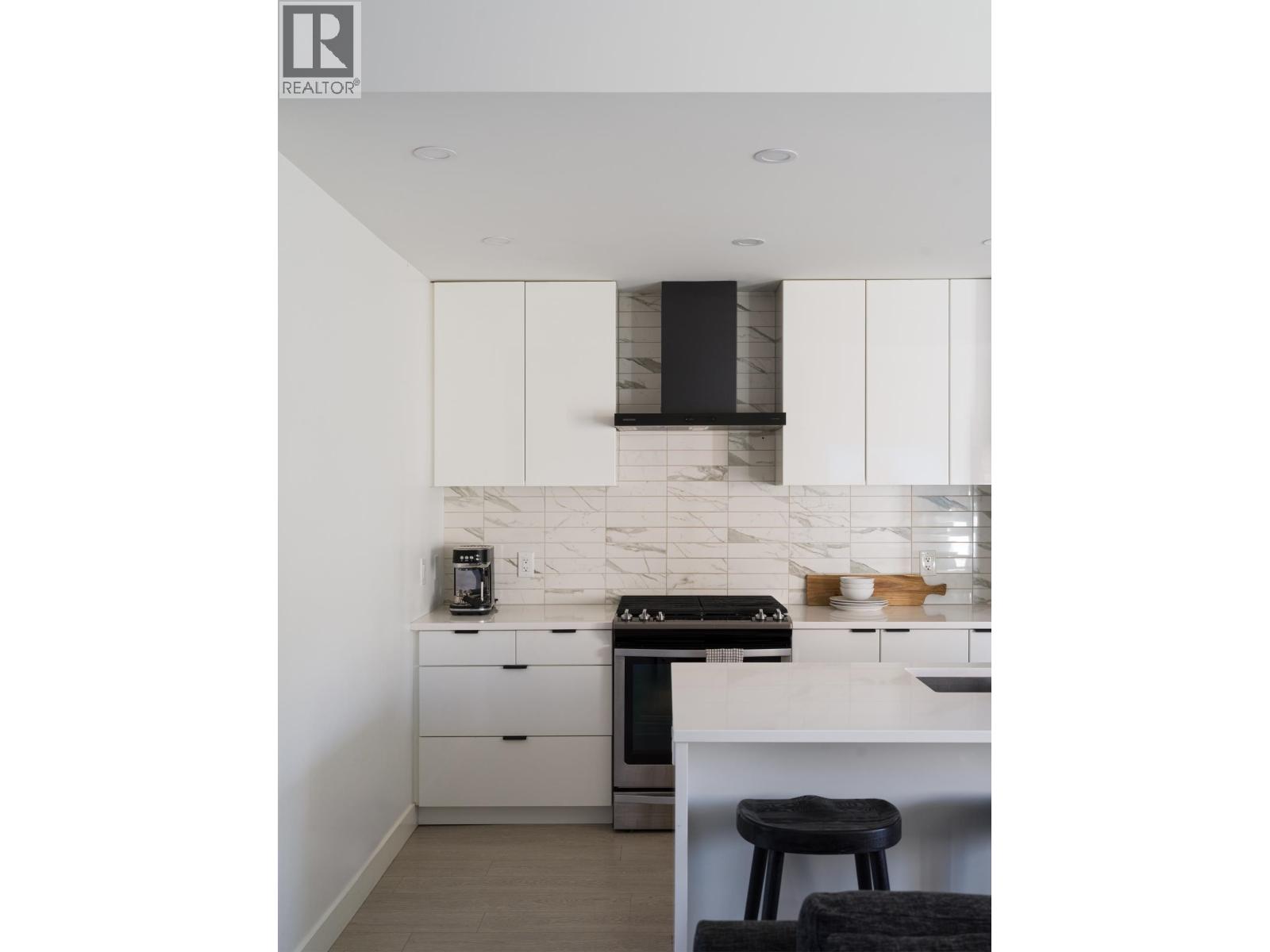 35 3595 SALAL DRIVE, North Vancouver