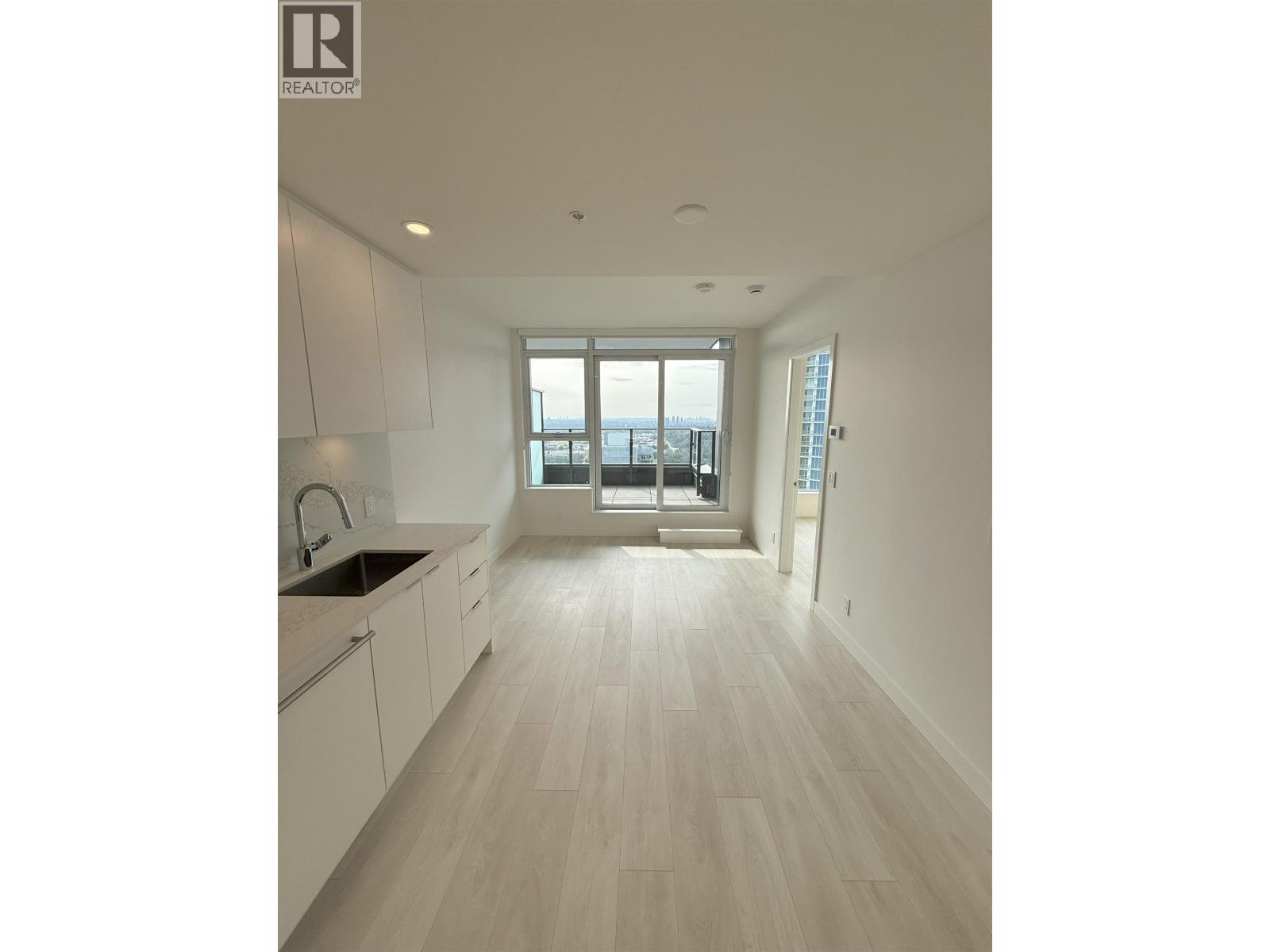 410X-537 COTTONWOOD Avenue