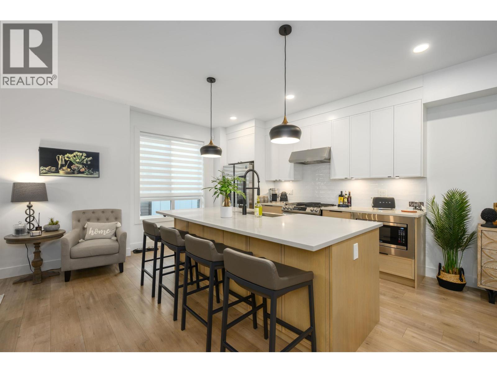 107 3503 GISLASON AVENUE, Coquitlam