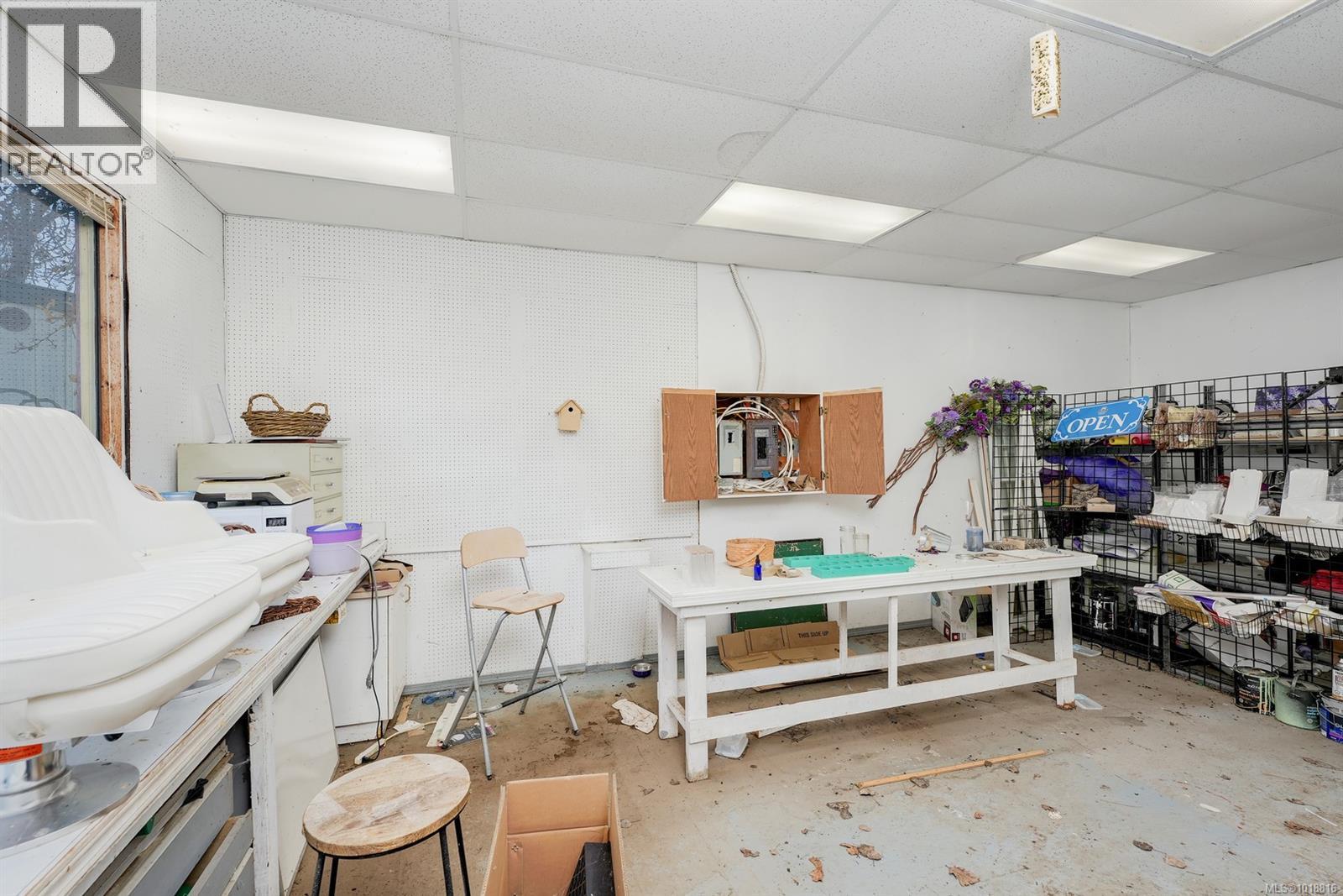 1899 John Rd, North Saanich