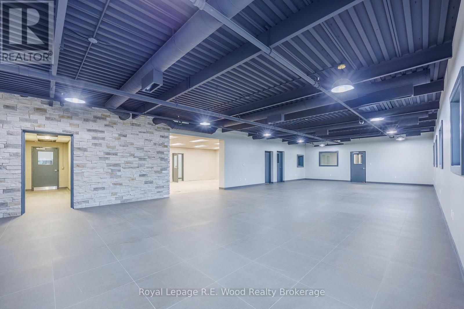 100 Townline Unit G photo 4