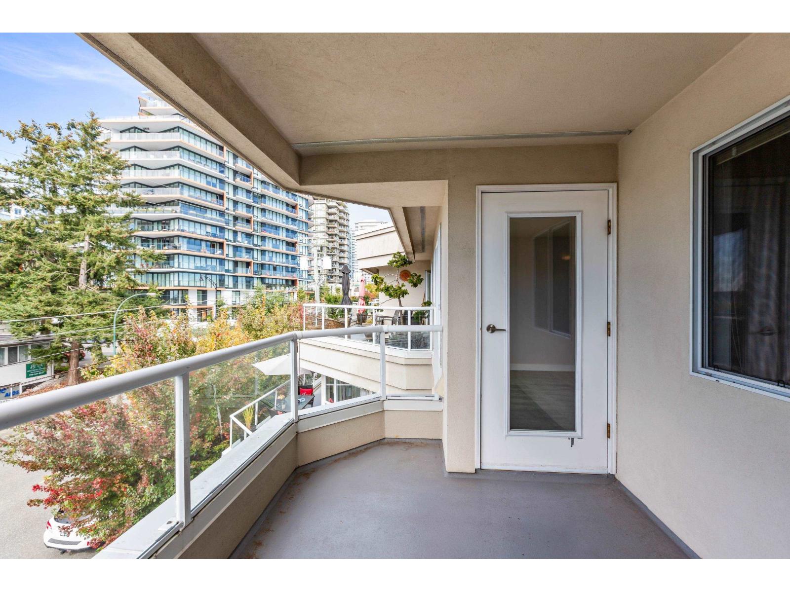 301 1378 GEORGE STREET, White Rock