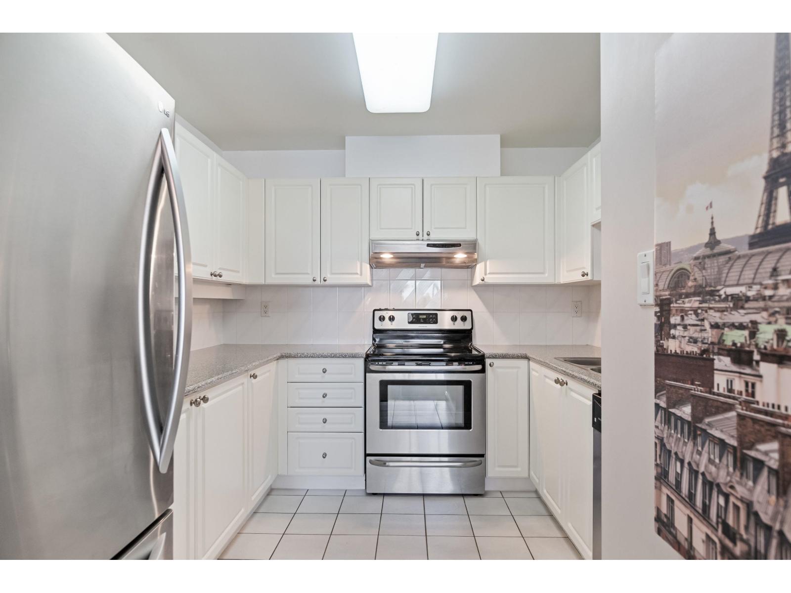 301 1378 GEORGE STREET, White Rock