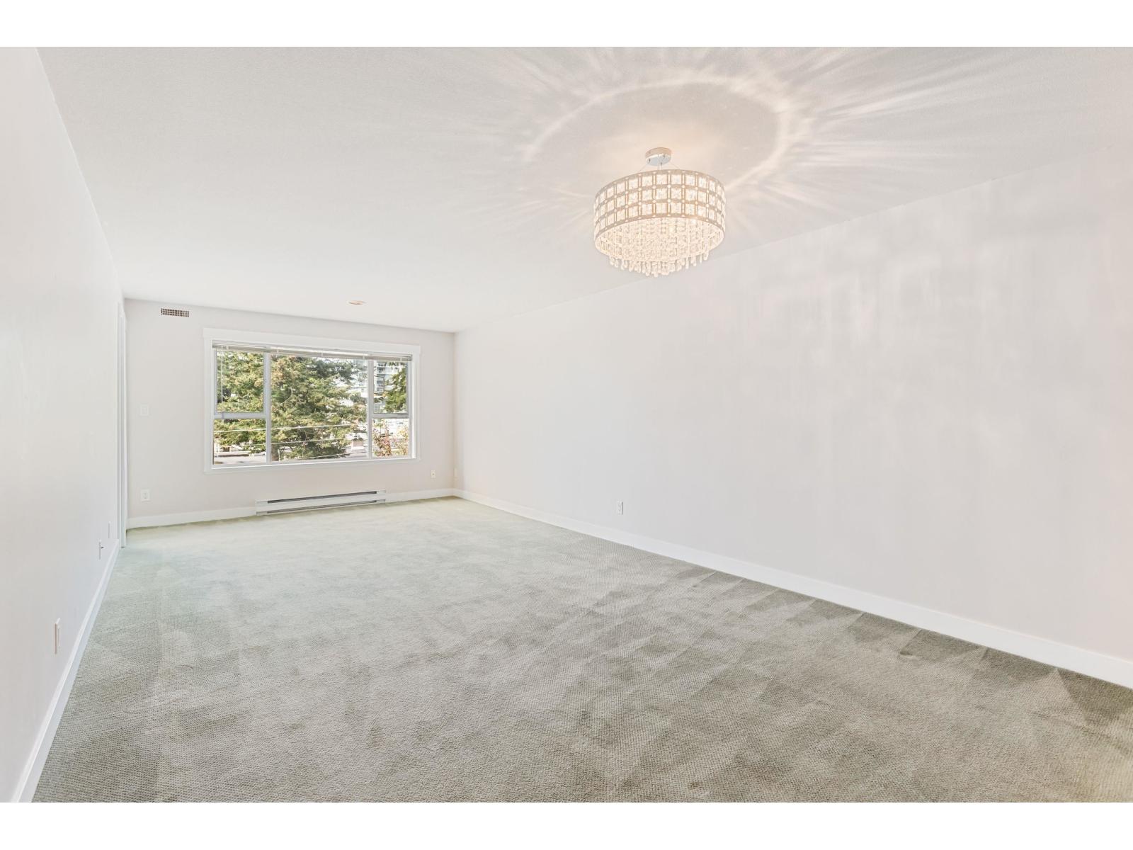 301 1378 GEORGE STREET, White Rock