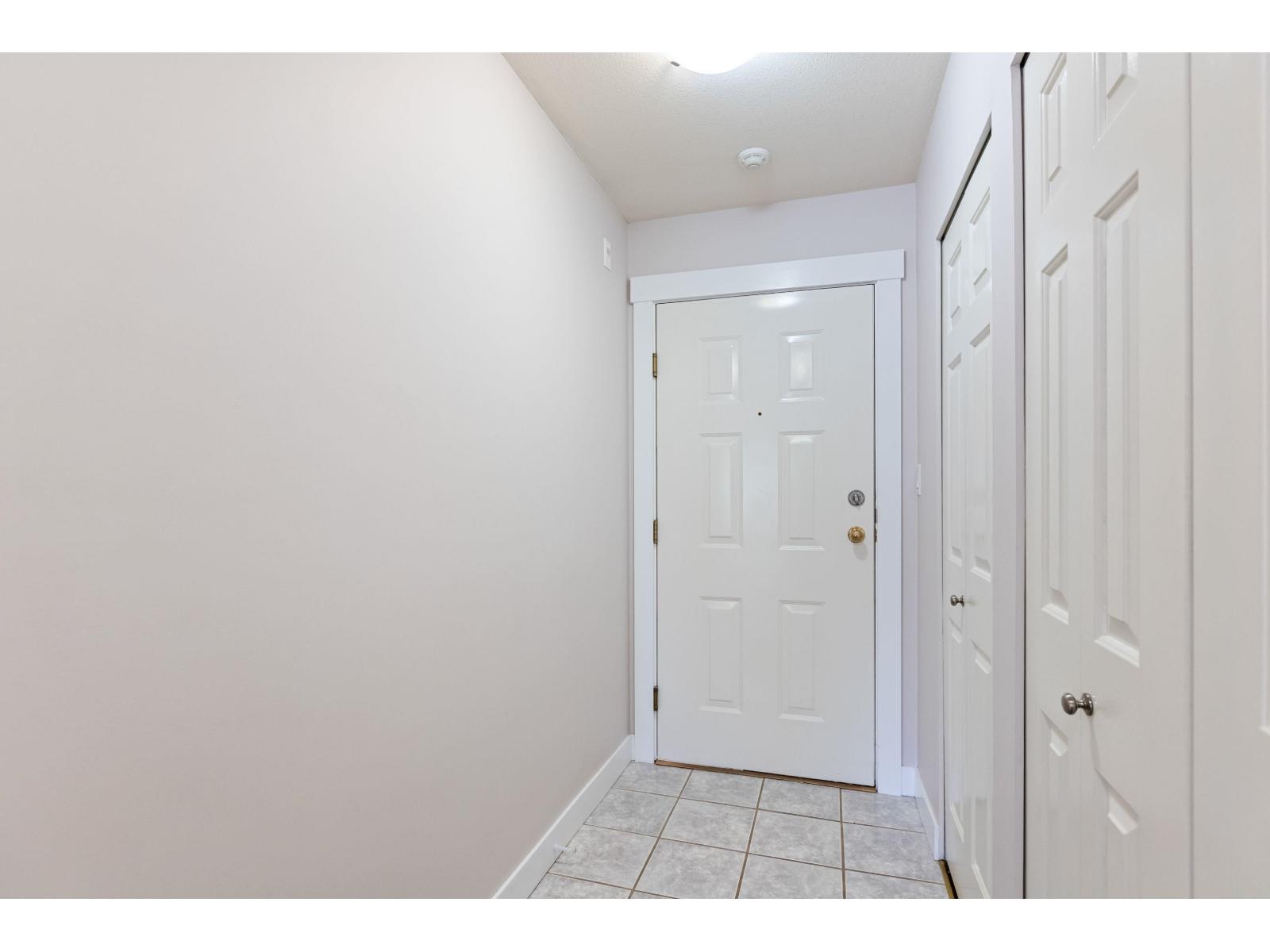 301 1378 GEORGE STREET, White Rock