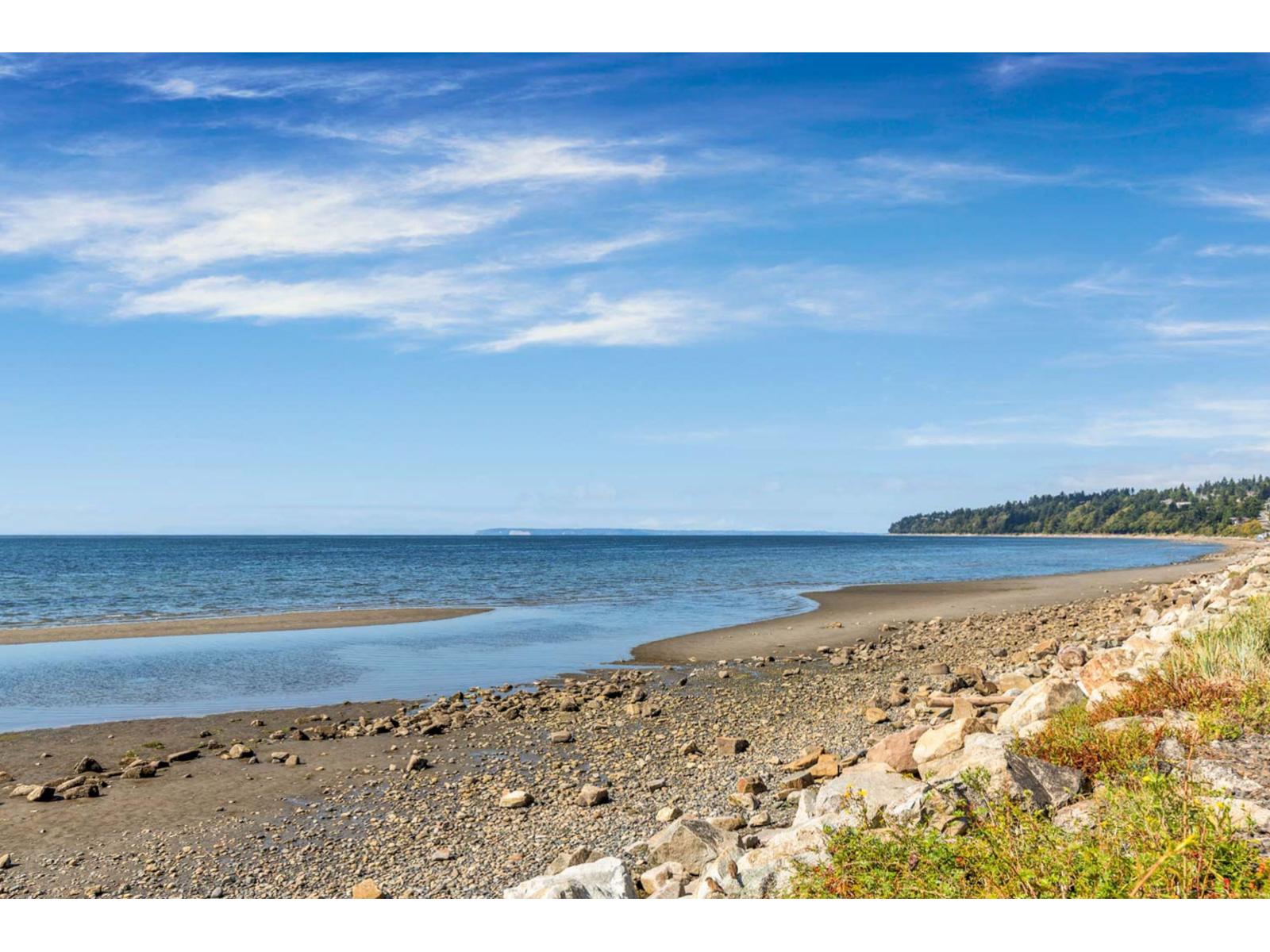 301 1378 GEORGE STREET, White Rock