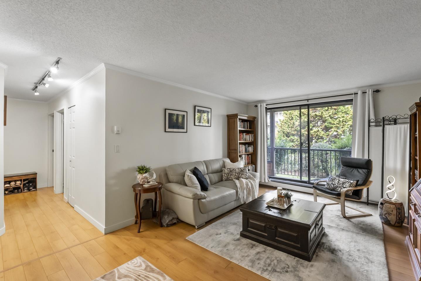 106 1720 SOUTHMERE CRESCENT, Surrey