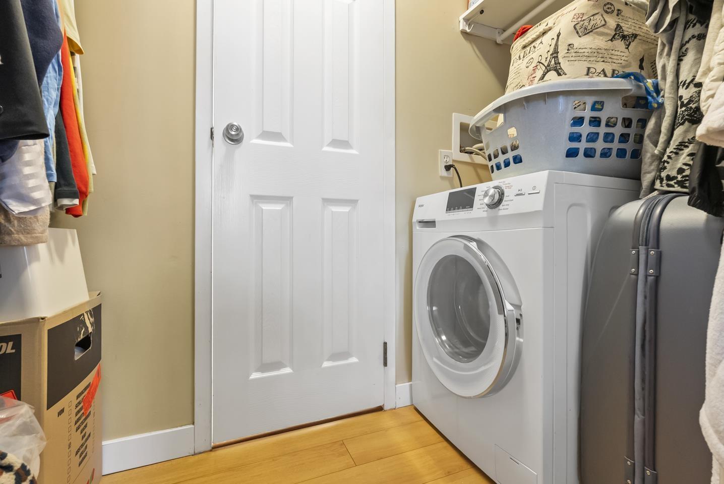 106 1720 SOUTHMERE CRESCENT, Surrey