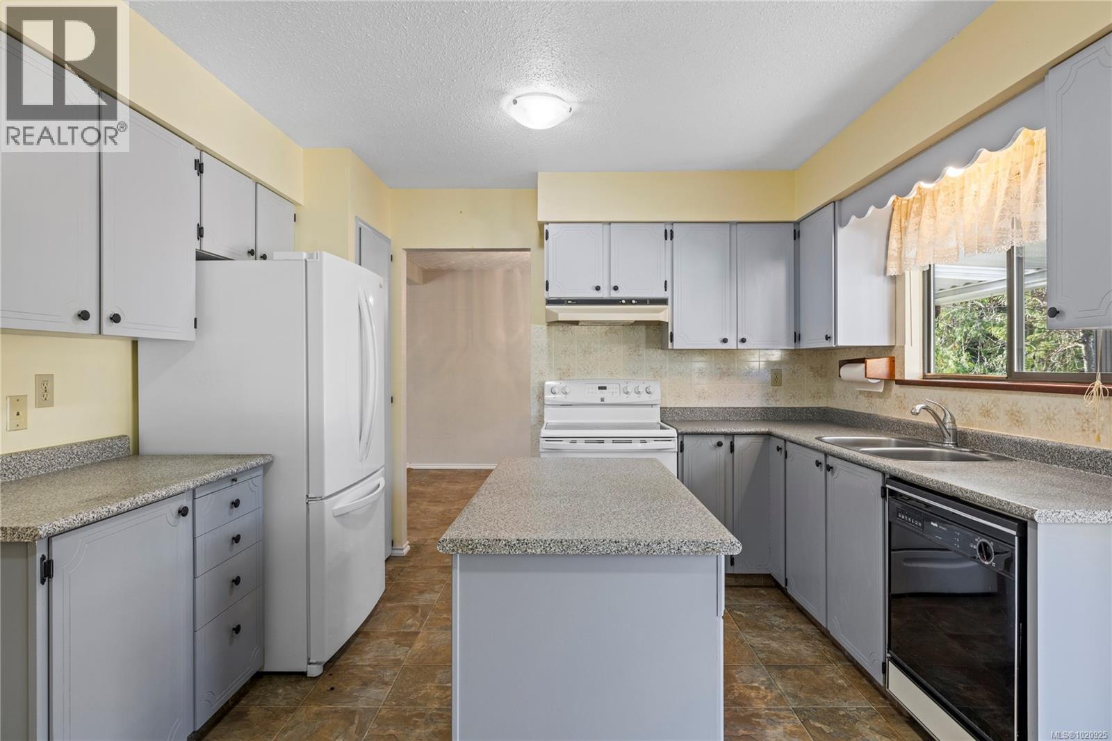 1529 White Rd, Nanaimo