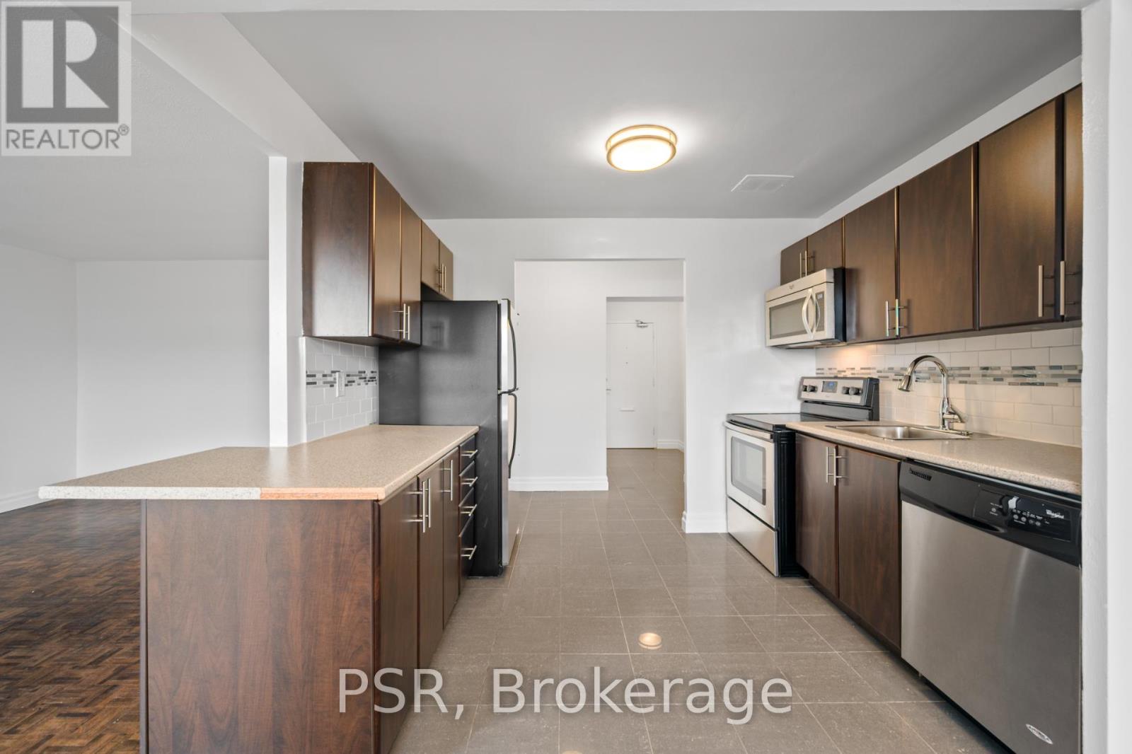 304 - 2300 MARINE DRIVE - Photo 2 of 13, Oakville (BR Bronte), Ontario