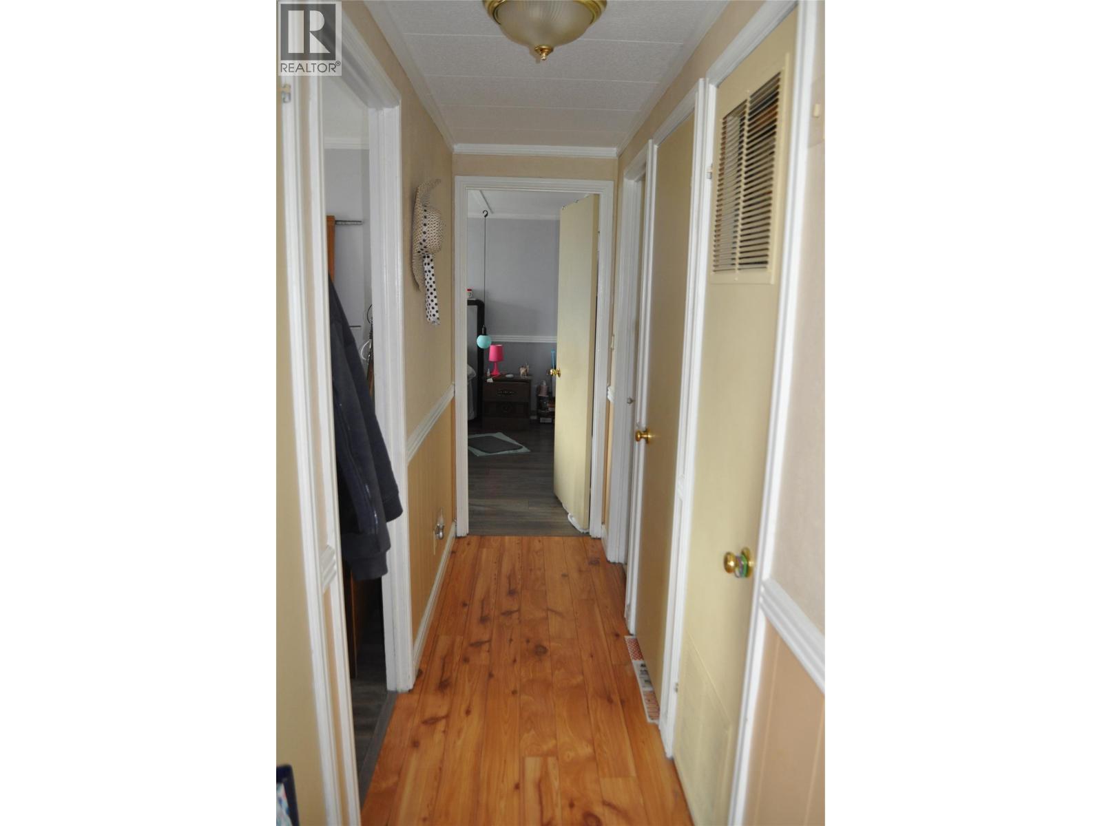 910 Pineview Drive, Kaleden