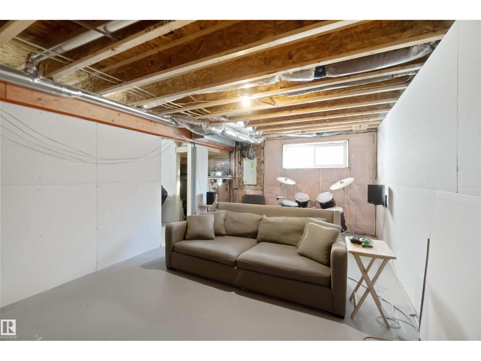 86 HORTON WY, Ardrossan