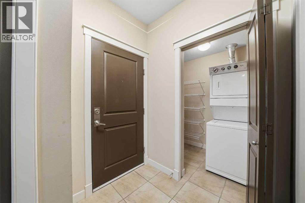 100 Lakeway Boulevard, Sylvan Lake