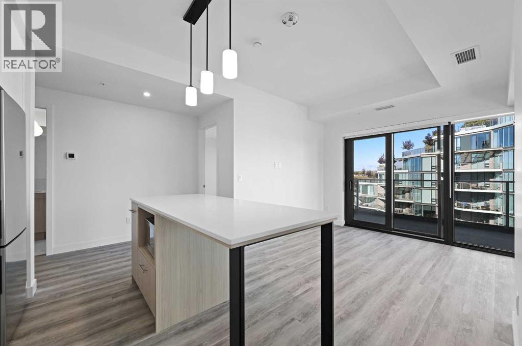 Single Family House for Sale in    Avenue SW Eau Claire Calgary 