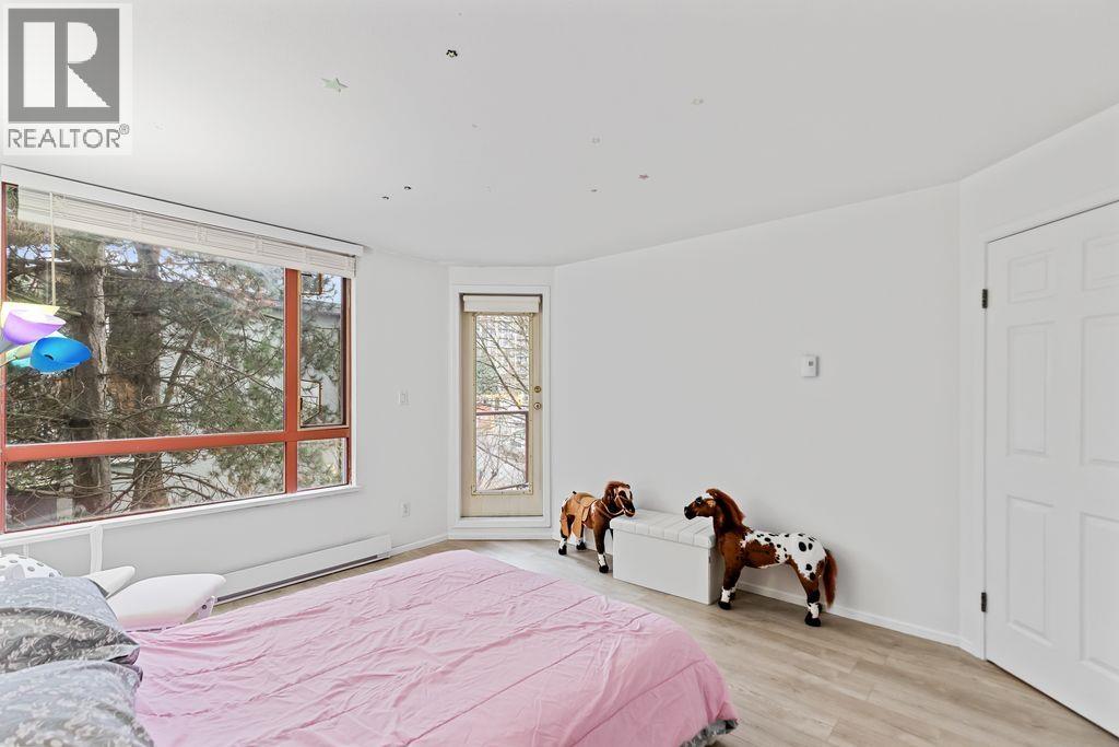 201 38 LEOPOLD PLACE, New Westminster