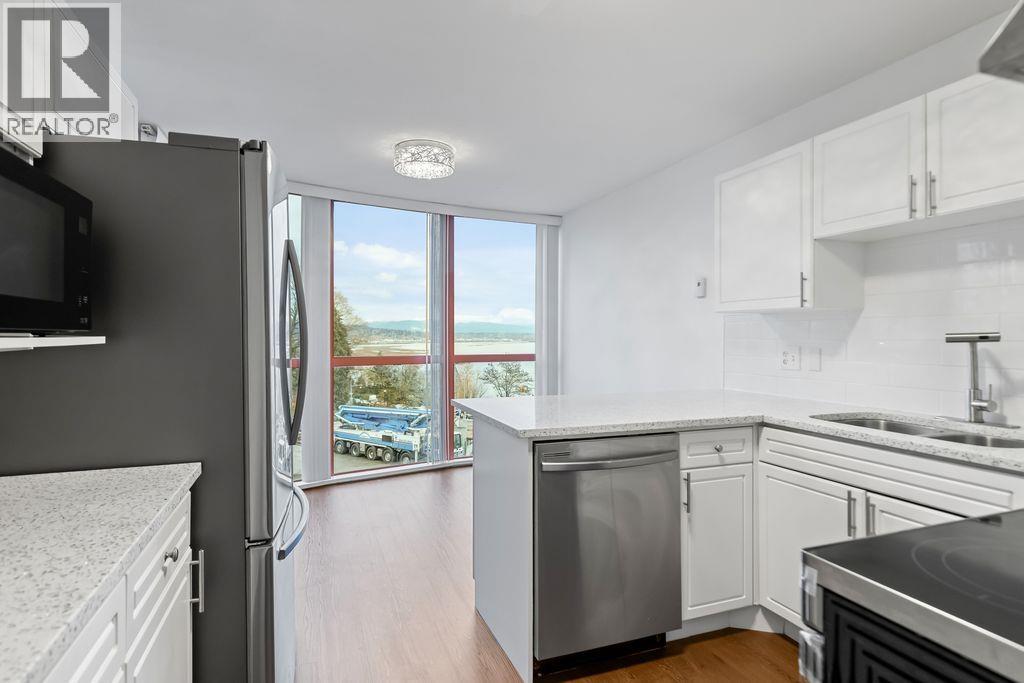 201 38 LEOPOLD PLACE, New Westminster