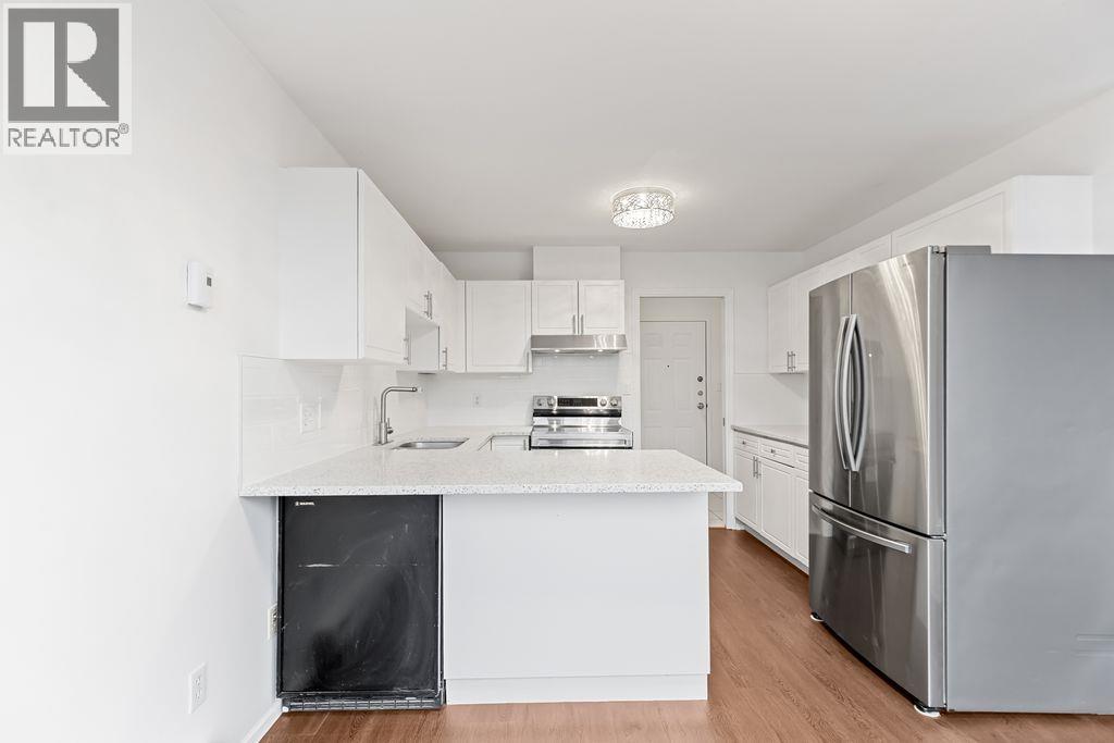 201 38 LEOPOLD PLACE, New Westminster