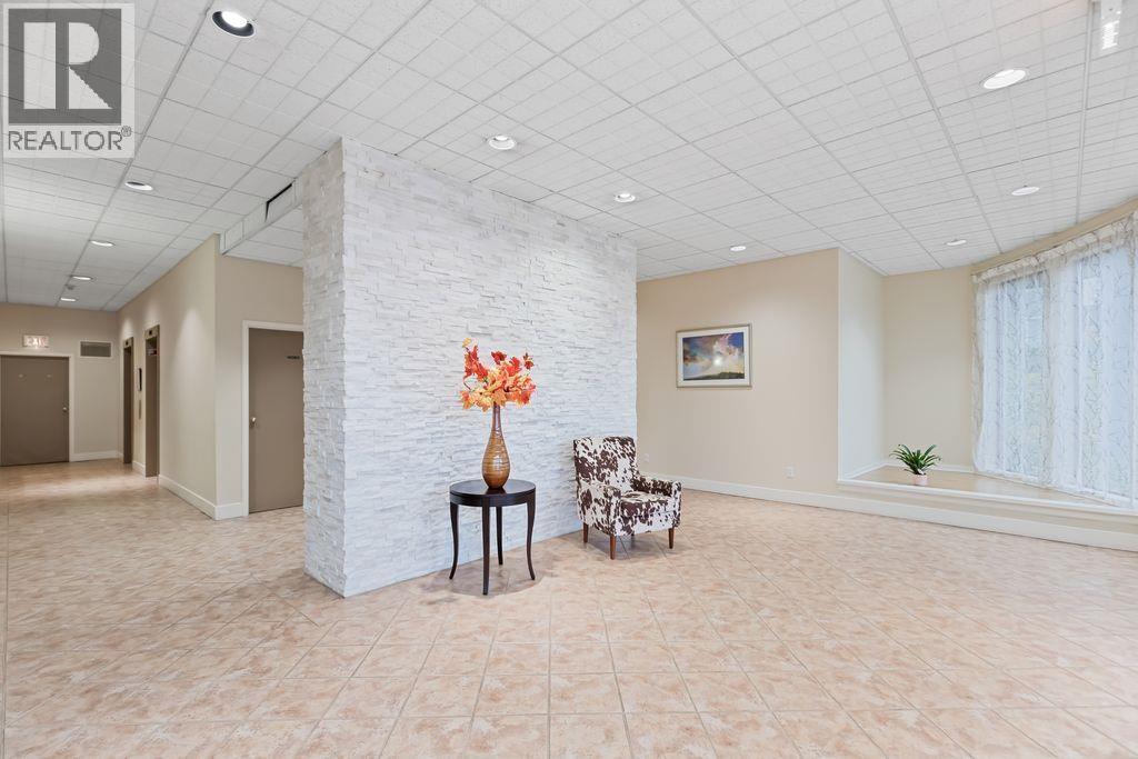 201 38 LEOPOLD PLACE, New Westminster