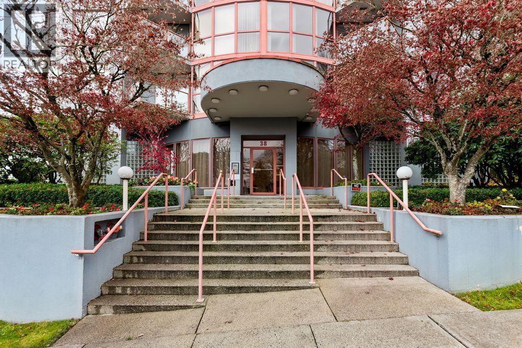 201 38 LEOPOLD PLACE, New Westminster