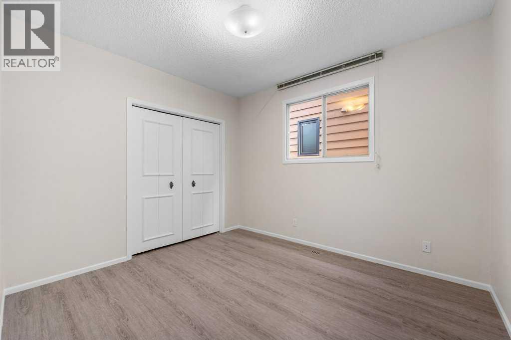 Single Family House for Sale in  Edforth Way NW Edgemont Calgary 