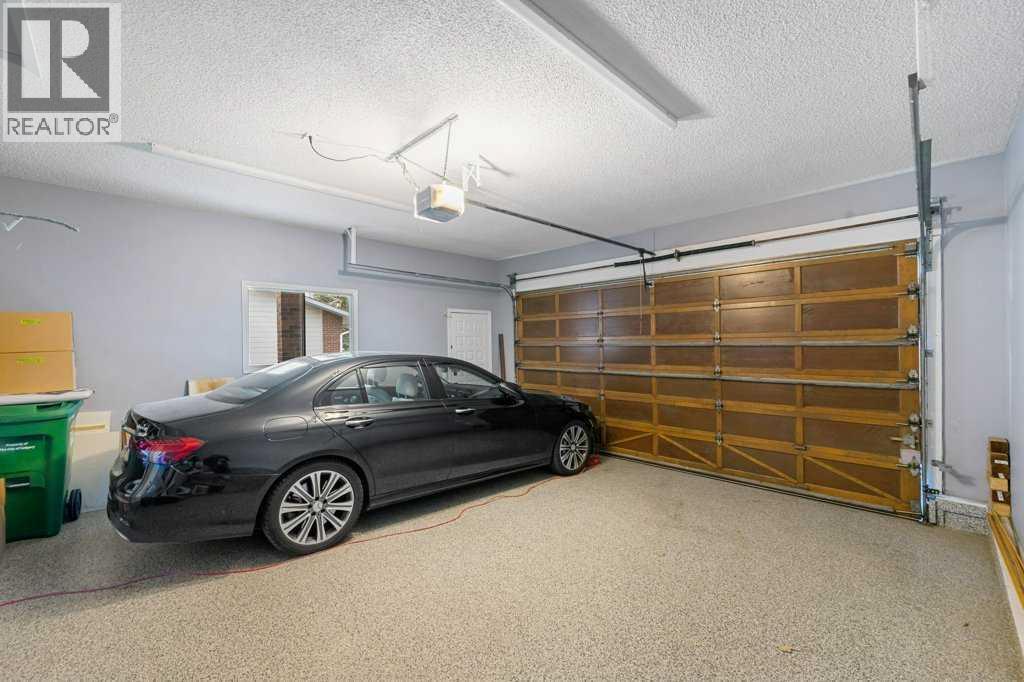 Single Family House for Sale in  Edforth Way NW Edgemont Calgary 