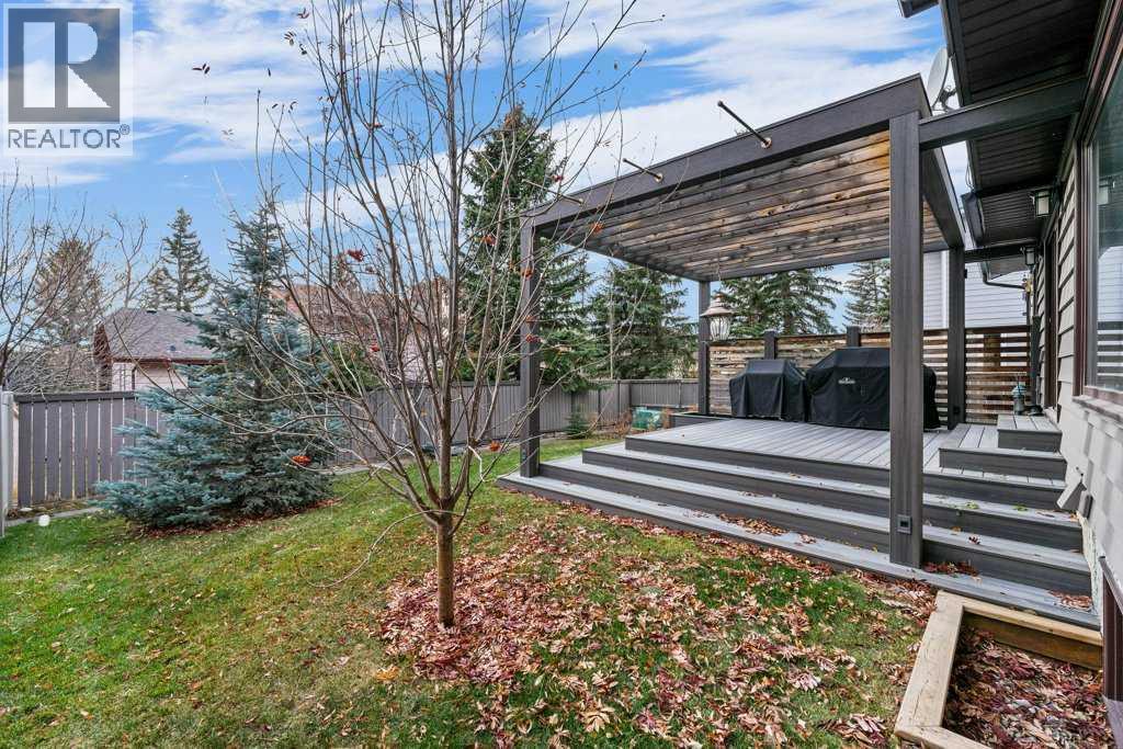 Single Family House for Sale in  Edforth Way NW Edgemont Calgary 
