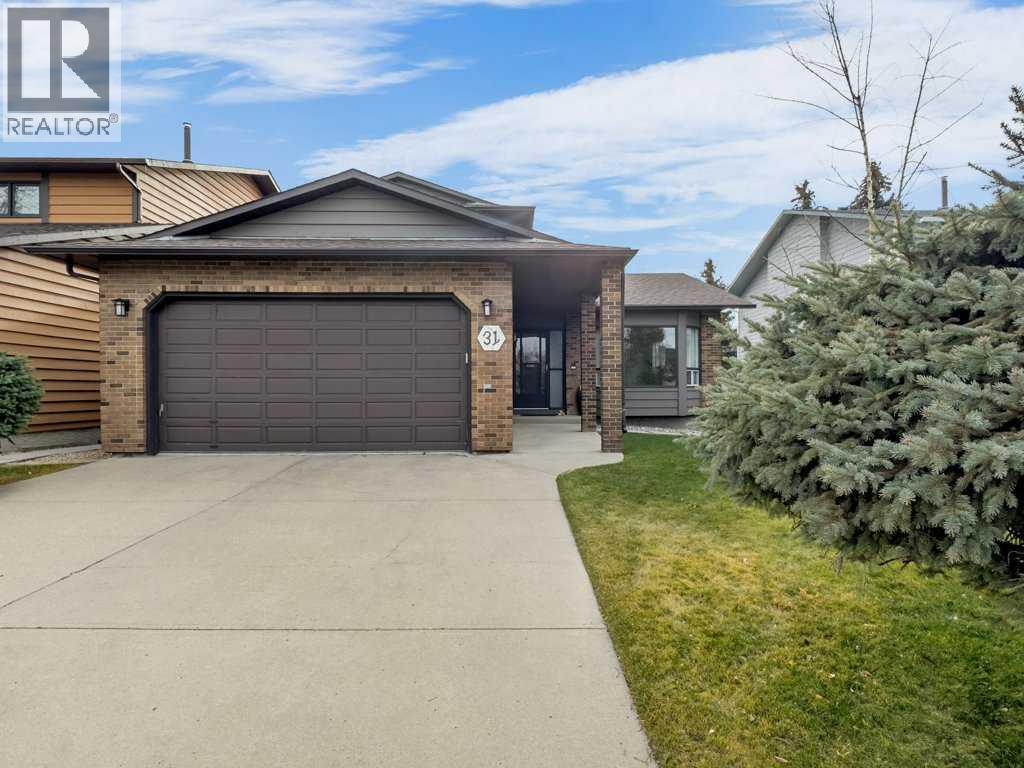 Single Family House for Sale in  Edforth Way NW Edgemont Calgary 