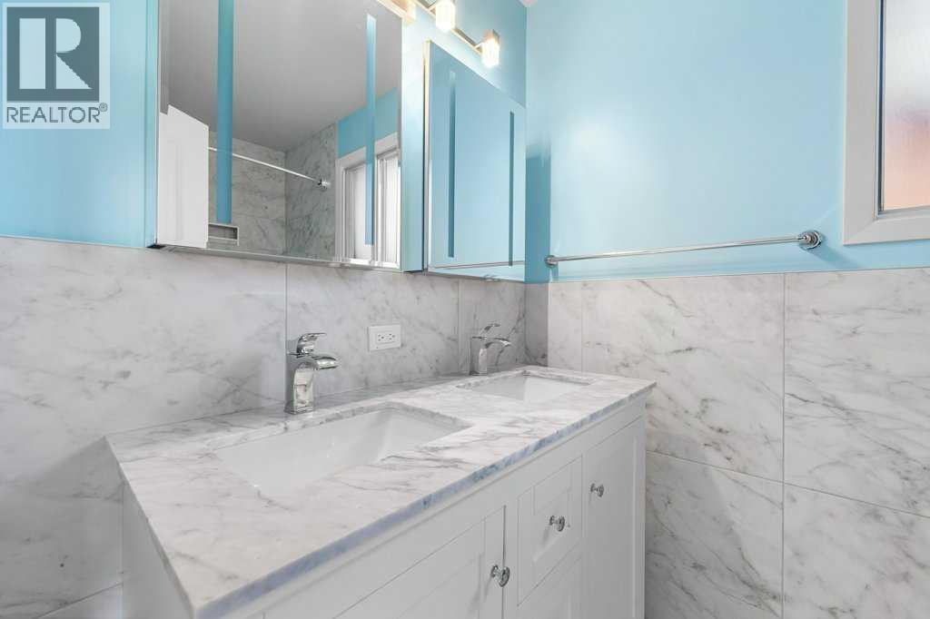 Single Family House for Sale in  Edforth Way NW Edgemont Calgary 