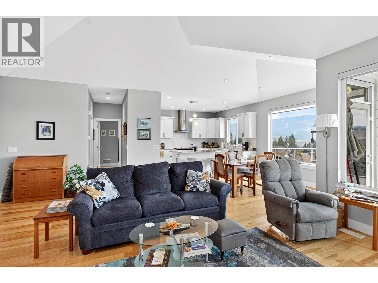 13246 Lake Hill Drive, Lake Country