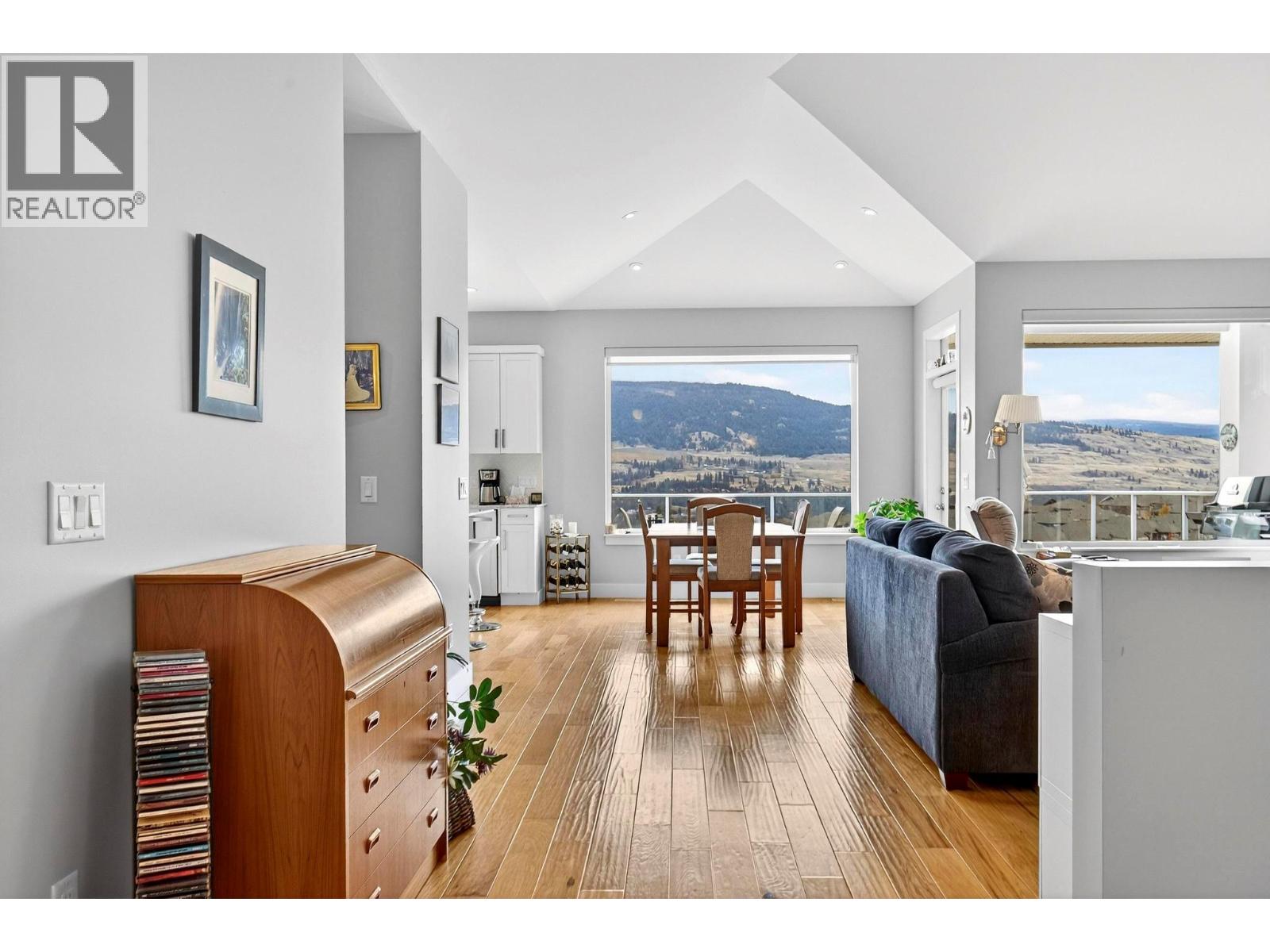 13246 Lake Hill Drive, Lake Country