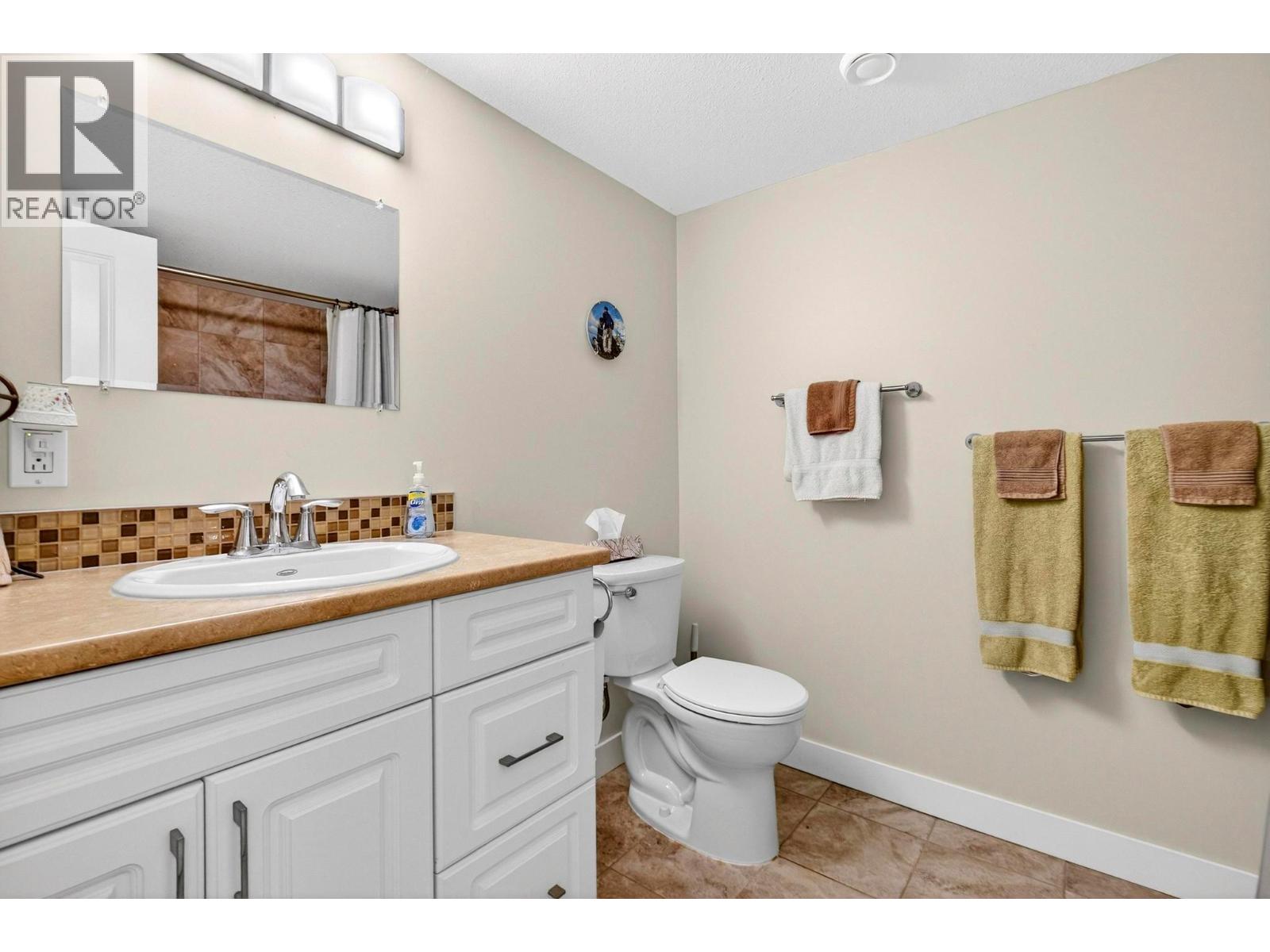 13246 Lake Hill Drive, Lake Country