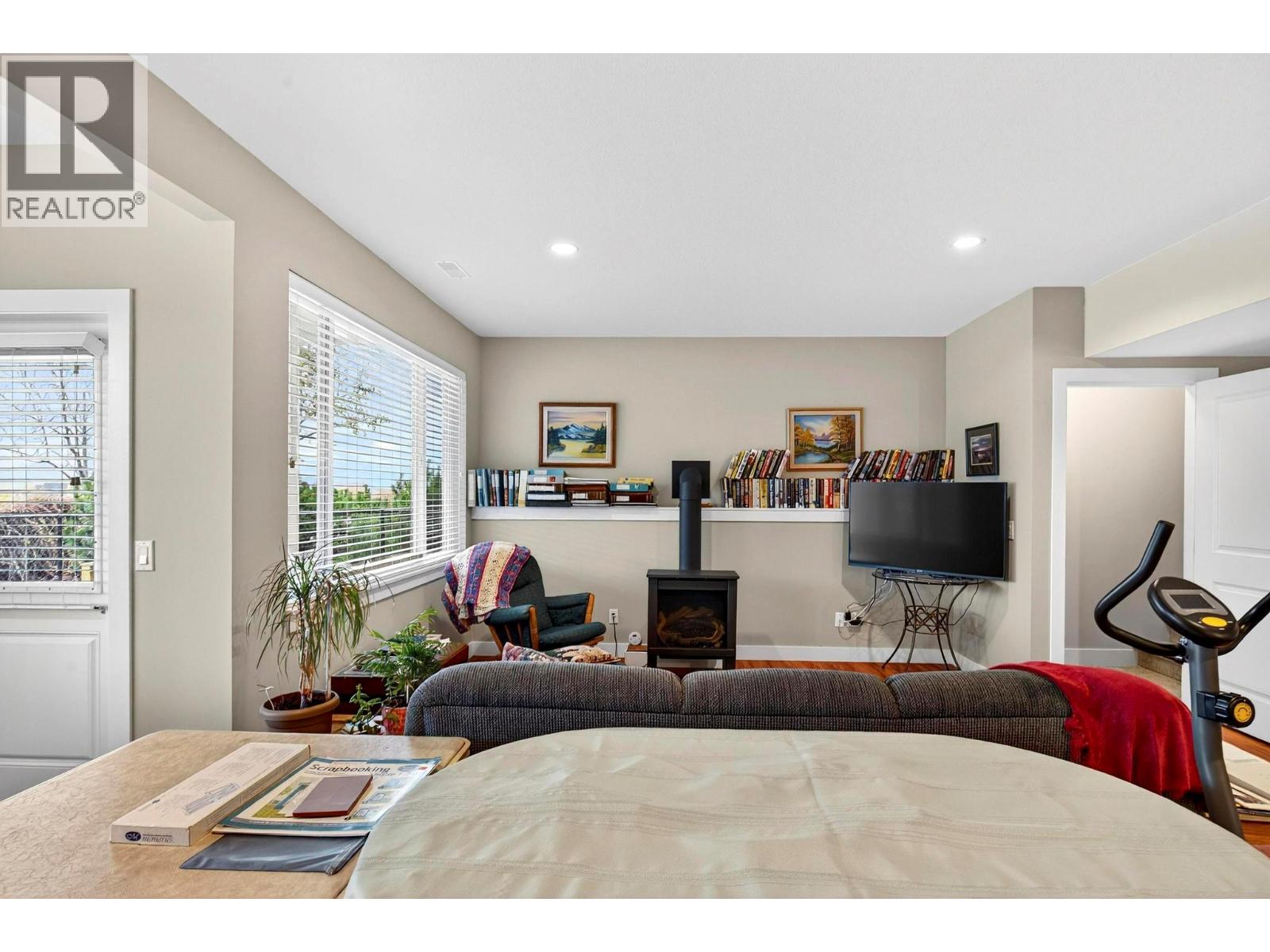 13246 Lake Hill Drive, Lake Country