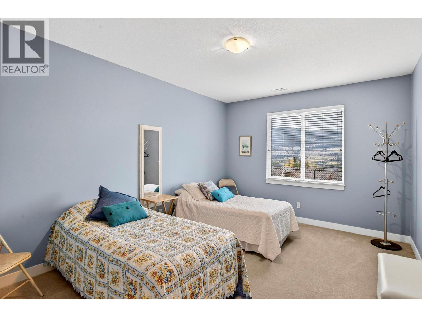 13246 Lake Hill Drive, Lake Country