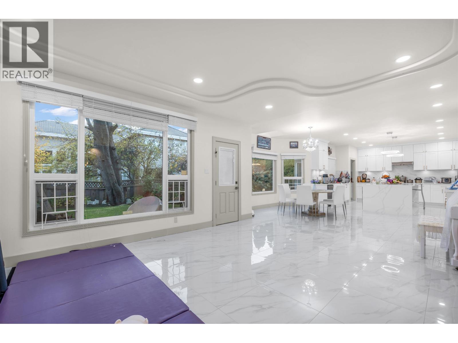 8540 SAUNDERS ROAD, Richmond