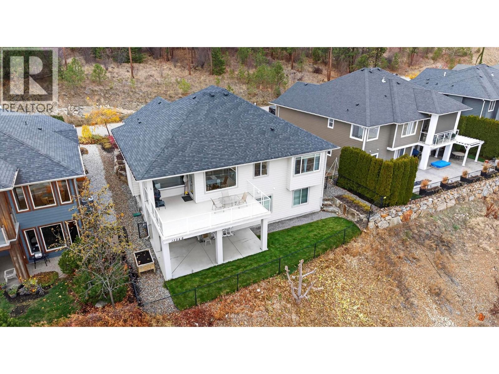 13246 Lake Hill Drive, Lake Country