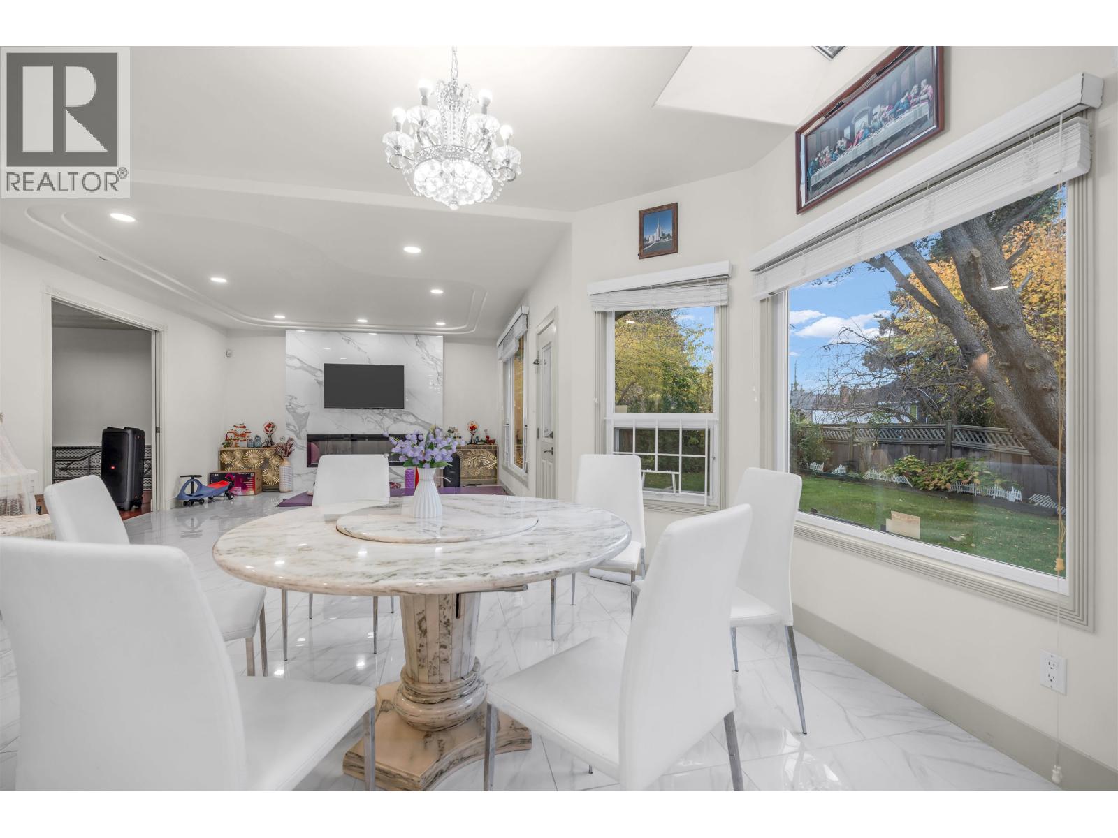 8540 SAUNDERS ROAD, Richmond