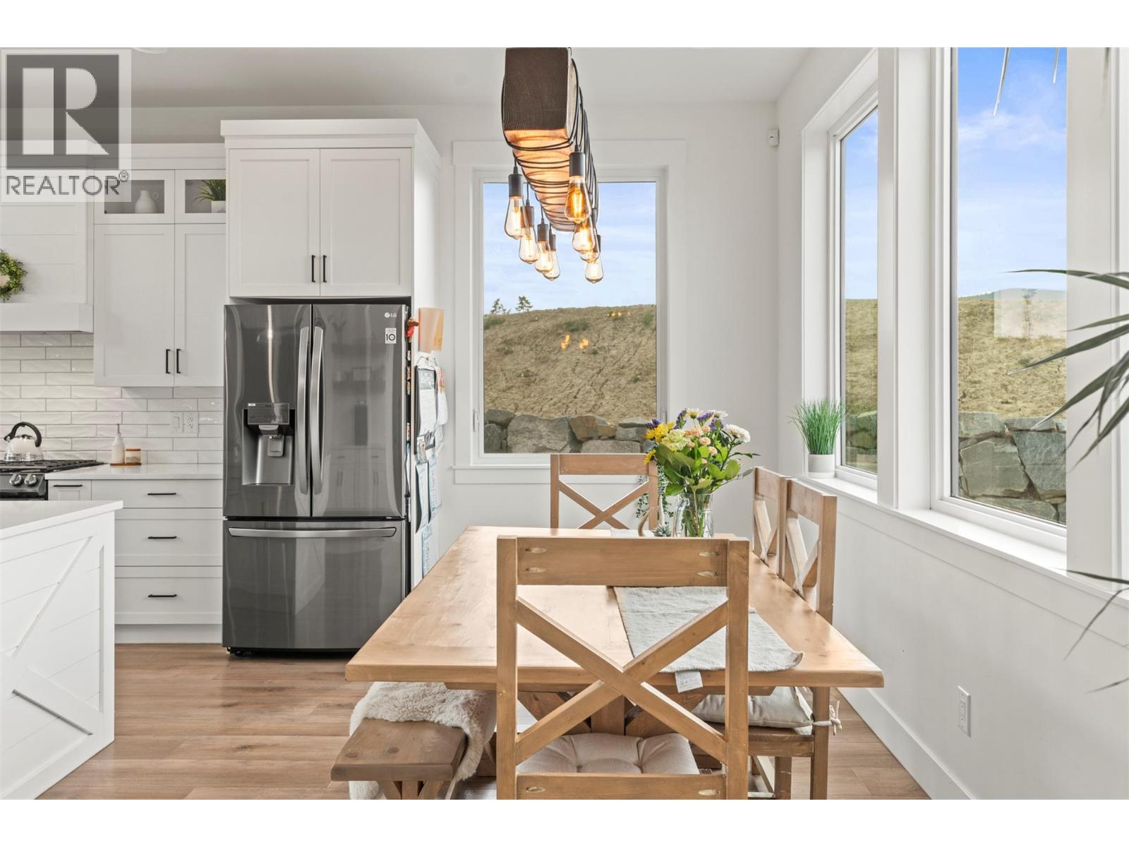  2589 Young Road, Spallumcheen