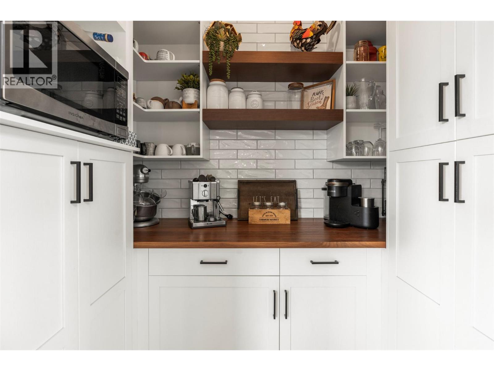  2589 Young Road, Spallumcheen