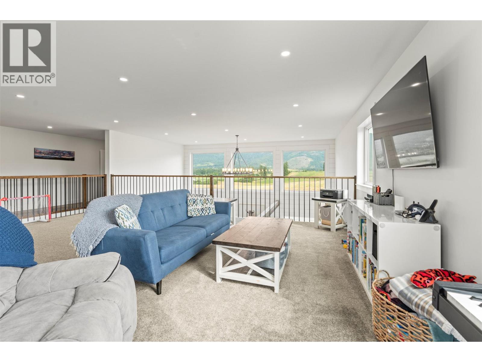  2589 Young Road, Spallumcheen