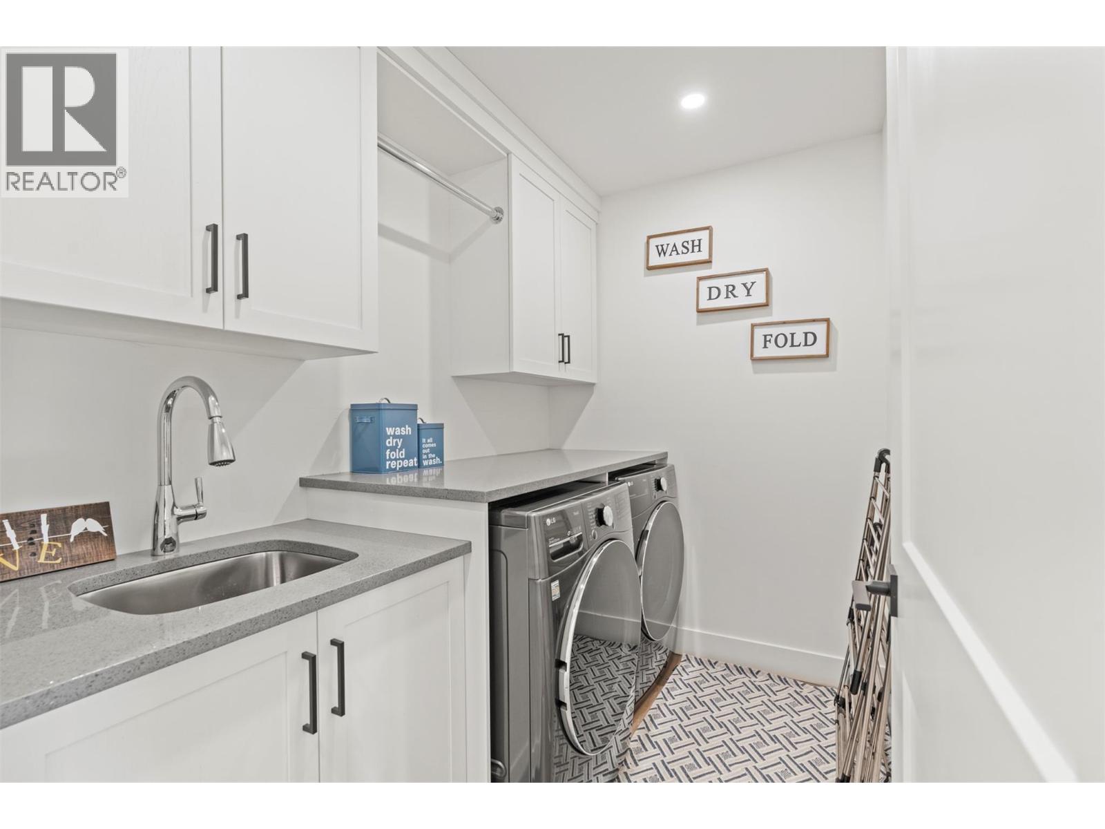  2589 Young Road, Spallumcheen