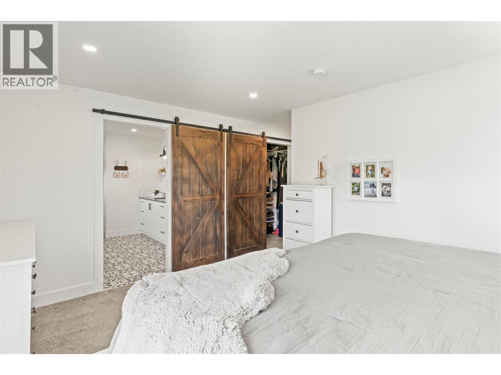  2589 Young Road, Spallumcheen